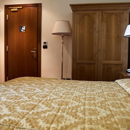 Albergo Ristorante Da Domenico Monte San Savino Eksteriør billede