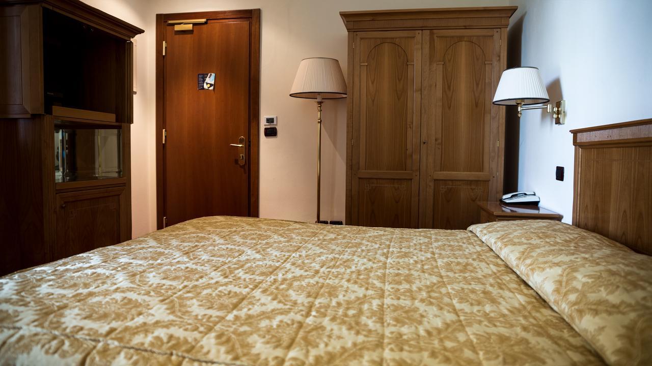 Albergo Ristorante Da Domenico Monte San Savino Eksteriør billede
